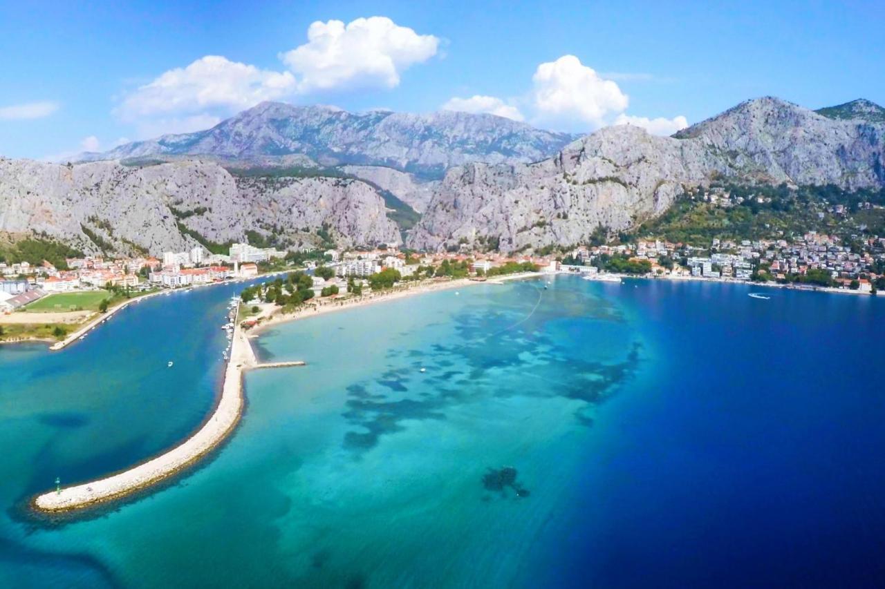 Central Alley Omiš Exteriér fotografie